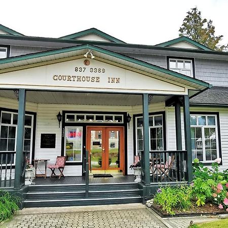 Courthouse Inn Revelstoke Extérieur photo